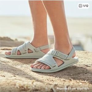 Chaco Chillos in Aqua Gray